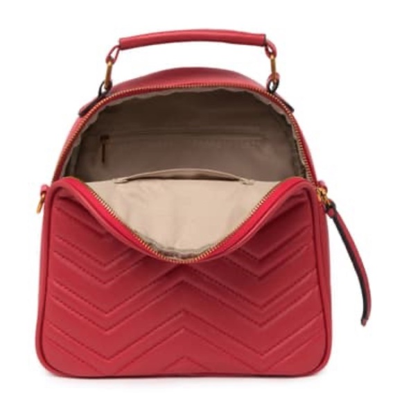 Urban Expression Single Zip Quilted Backpack - Picture 3 of 5